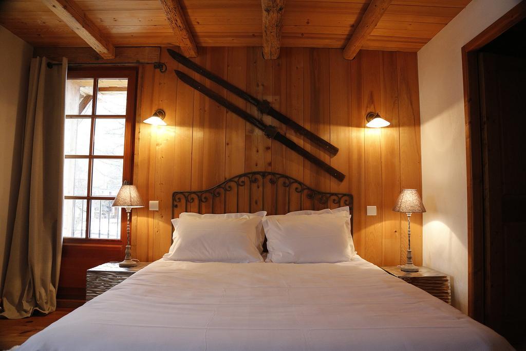 Auberge Du Moulin De Lere Vailly Екстериор снимка