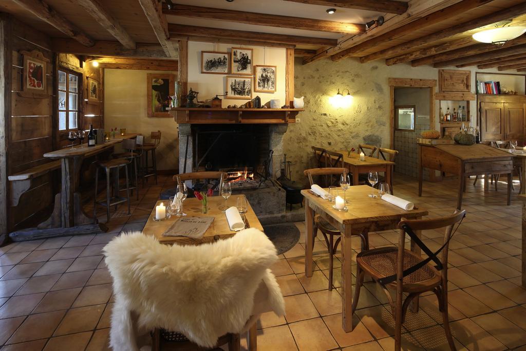 Auberge Du Moulin De Lere Vailly Екстериор снимка