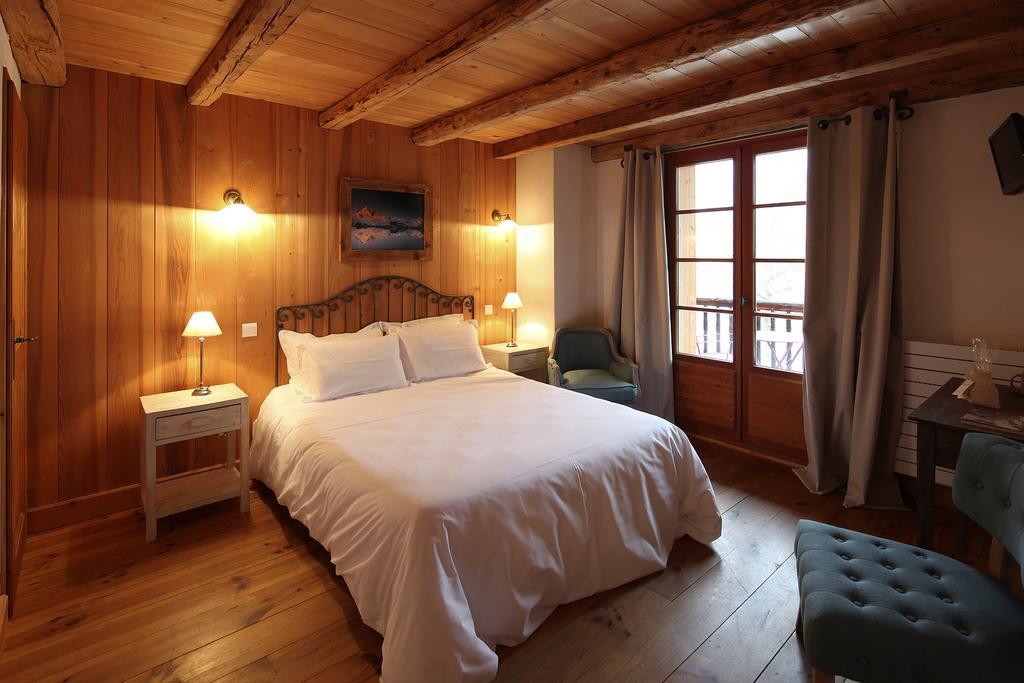 Auberge Du Moulin De Lere Vailly Екстериор снимка