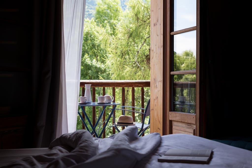 Auberge Du Moulin De Lere Vailly Екстериор снимка
