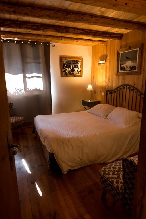 Auberge Du Moulin De Lere Vailly Екстериор снимка